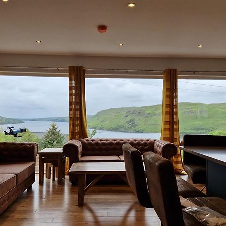 Luxury Cottage With Stunning Views By Fairy Pools 4 Carbost  Bagian luar foto