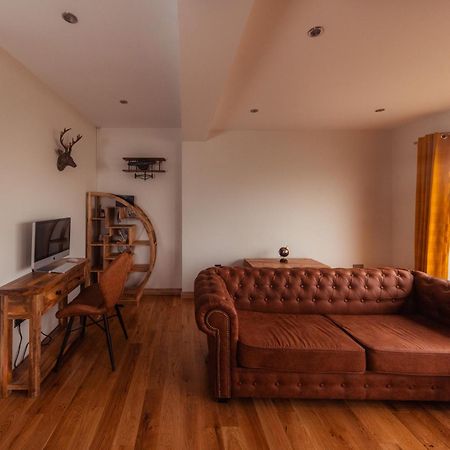 Luxury Cottage With Stunning Views By Fairy Pools 4 Carbost  Bagian luar foto